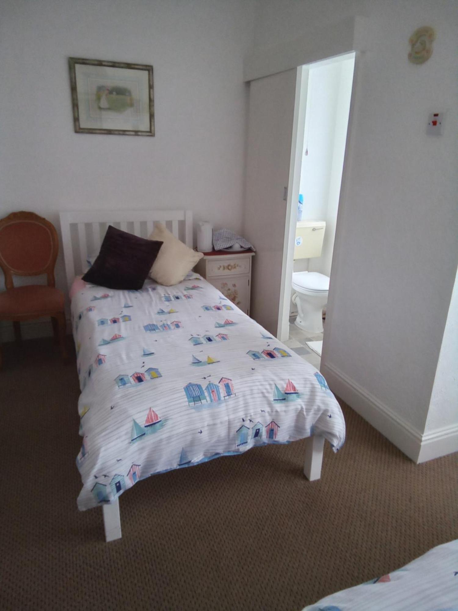 Applebys Guest House Holyhead Rum bild